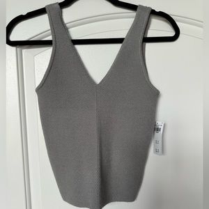 NWT Abercrombie V neck sweater tank top